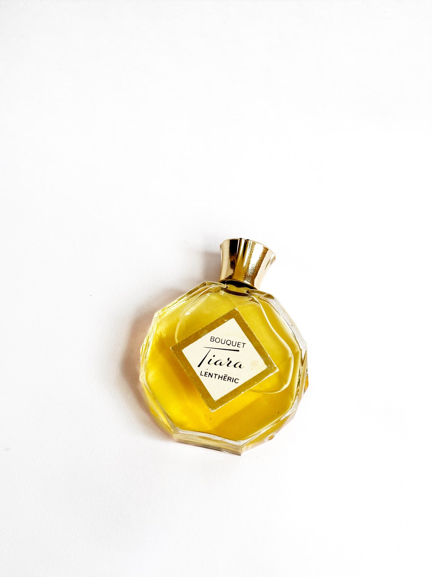 Vintage Bouquet Tiara Perfume