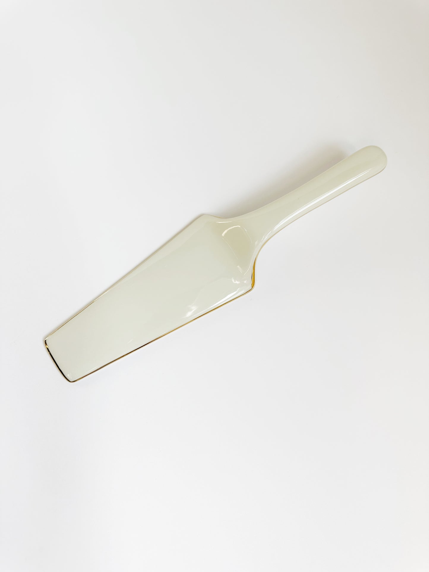 Porcelain Cake Server