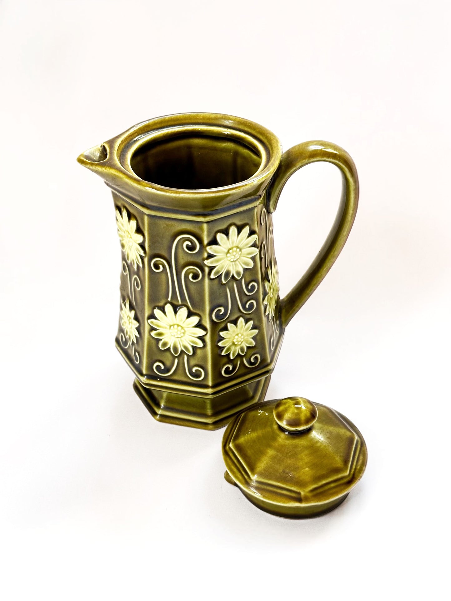 Green Daisy Pitcher