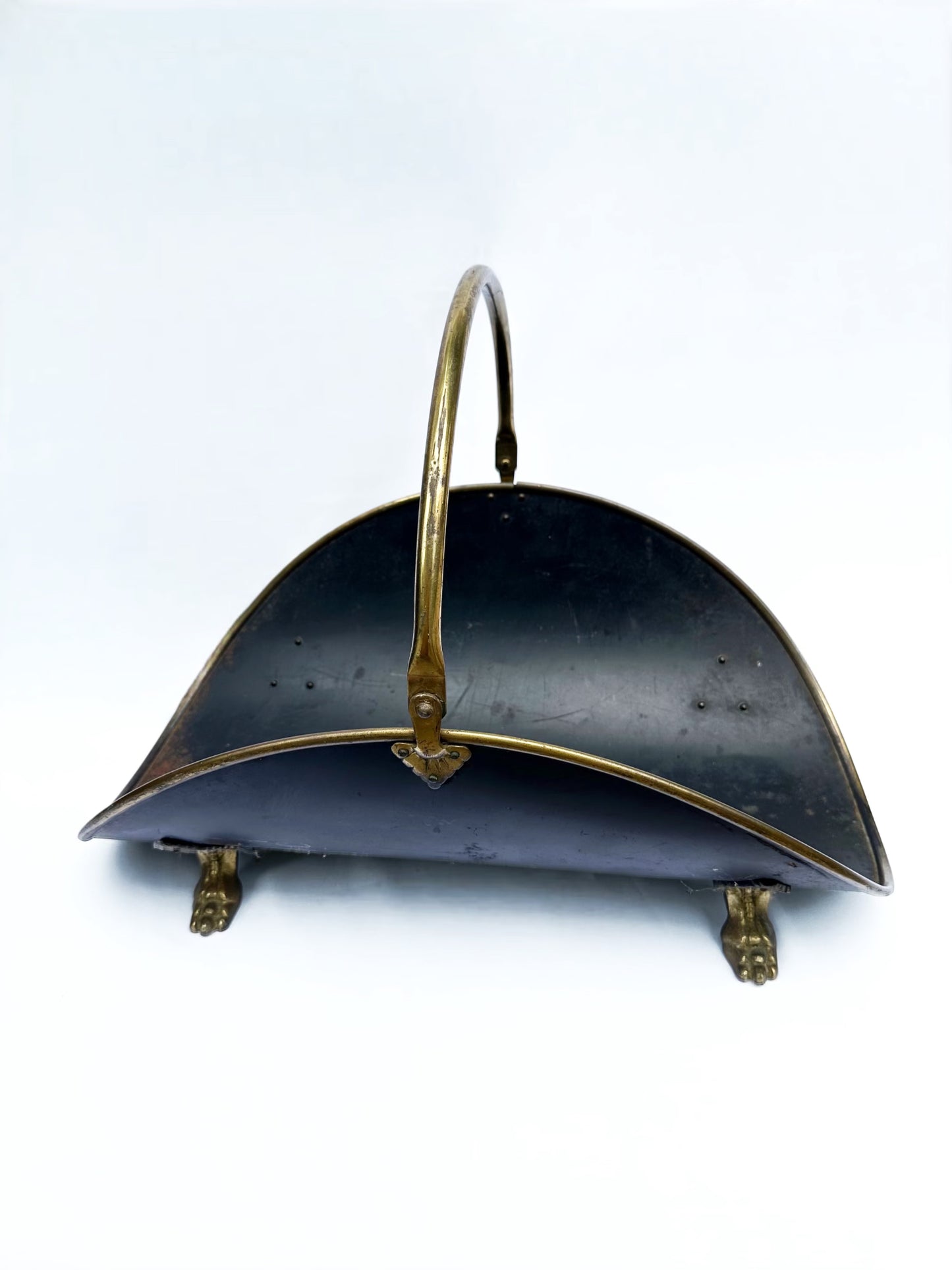 Clawfoot Wood Holder