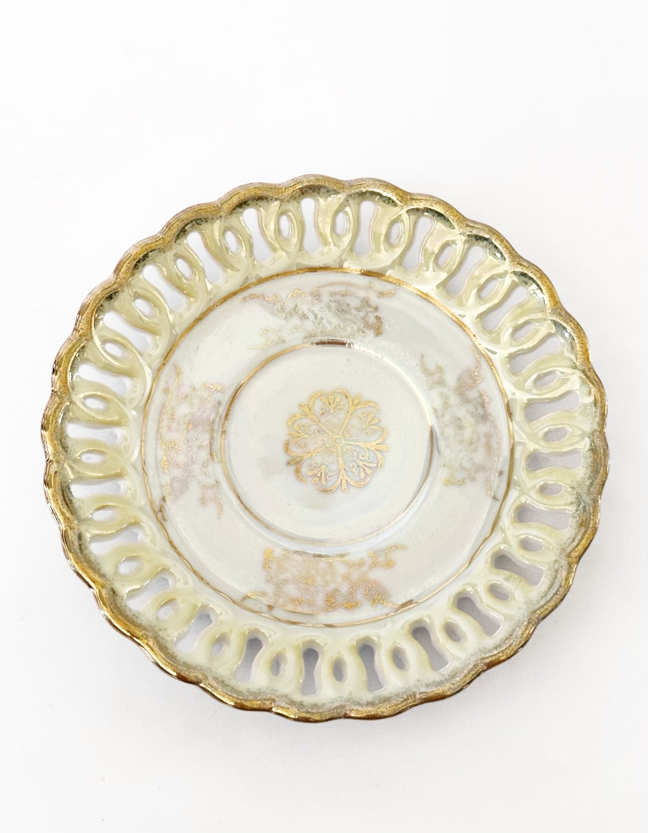 Yellow Plate